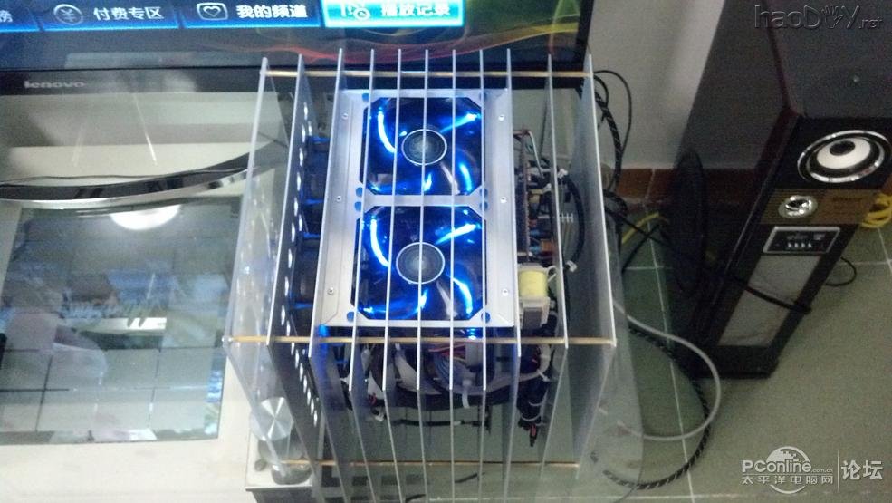 点击查看原图 全手工仿制+改造纯铝散热片+航空插头电脑机箱