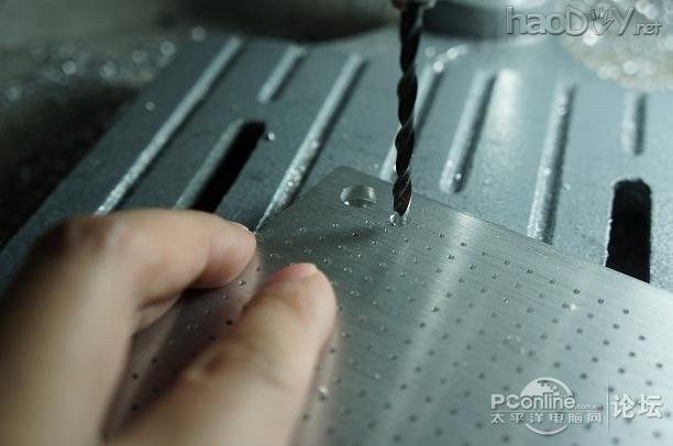 点击查看原图 你也可以拥有:终极电脑小机箱的制作过程