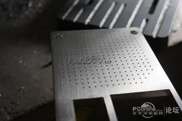 点击查看原图 你也可以拥有:终极电脑小机箱的制作过程