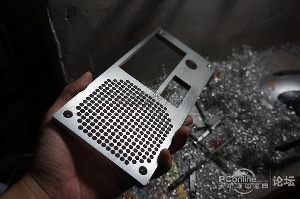 点击查看原图 你也可以拥有:终极电脑小机箱的制作过程