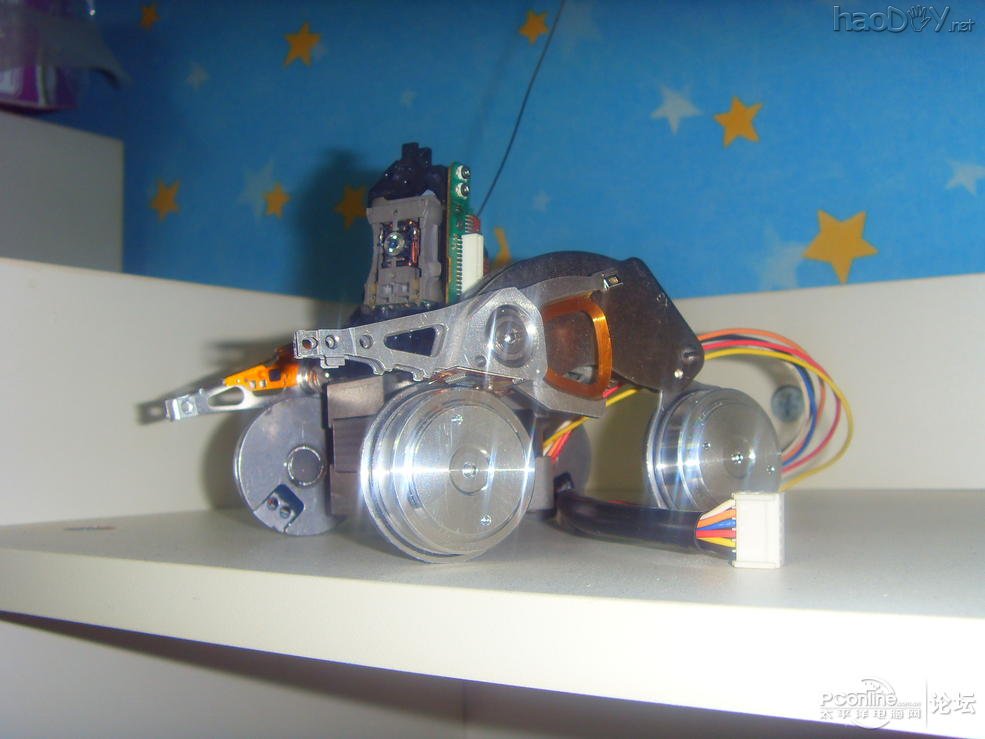 点击查看原图 废物利用自己亲手打造的机器人模型