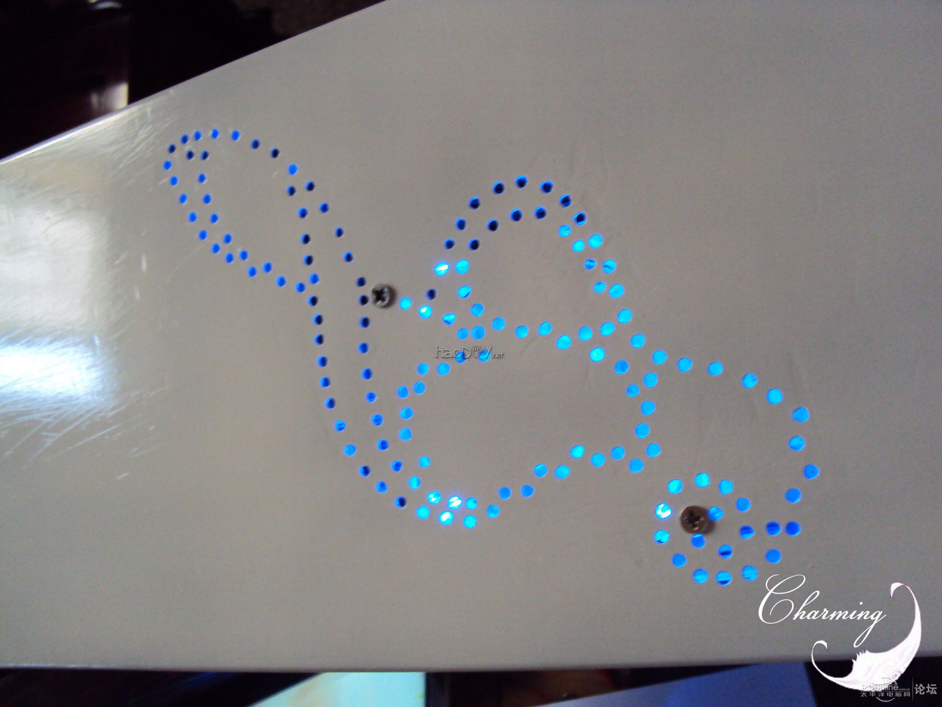 µã»÷²é¿´Ôͼ ÉúÈÕ¤Î×÷£º¡°¶¬¼¾Áµ¸è¡±¡£°×É«¿Ø¡¢Î¨ÃÀ¿ØµçÄÔÖ÷»úÏä