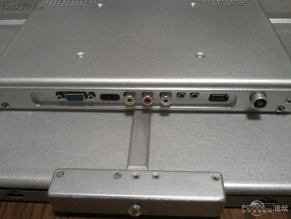 点击查看原图 纯铝打造360°全方位旋转带升降极薄,超窄边框23.6寸显示器