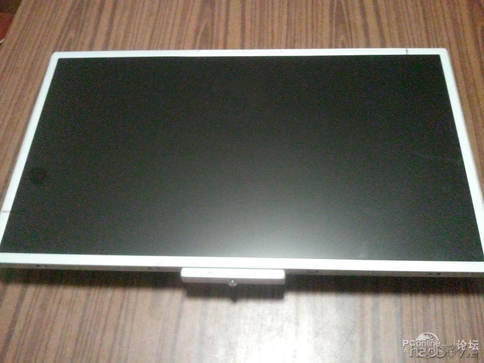 点击查看原图 纯铝打造360°全方位旋转带升降极薄,超窄边框23.6寸显示器