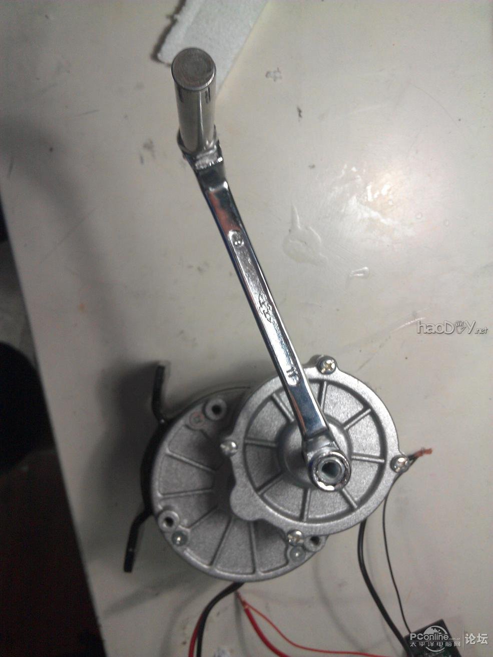 点击查看原图 一个准初中生diy手摇发电机充电