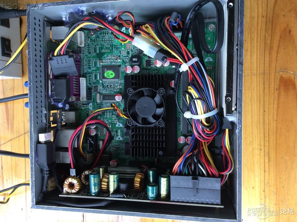点击查看原图 看大家都在发HTPC,我也发一个用太阳能供电的主机