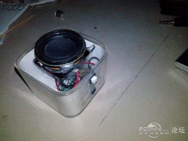 点击查看原图 果粉改iPod盒子变音箱