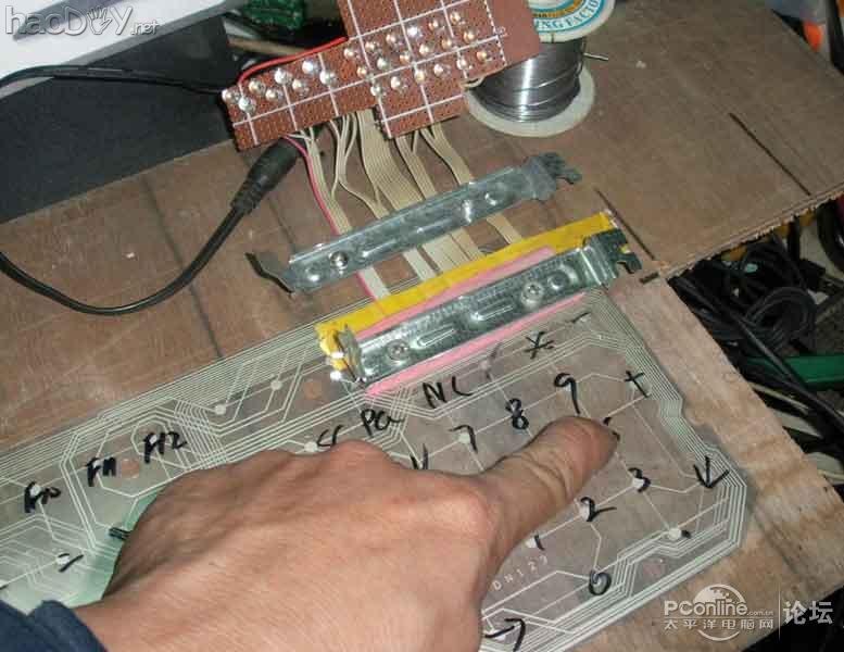 点击查看原图 另类游戏摇杆,怪异的兼容性:只要键盘能玩的它都支持