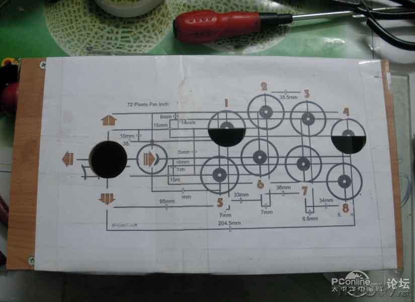 点击查看原图 另类游戏摇杆,怪异的兼容性:只要键盘能玩的它都支持