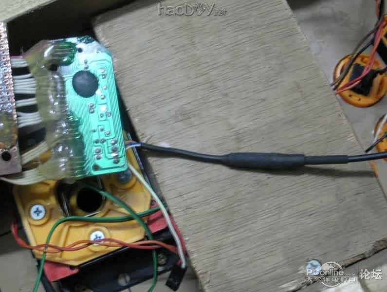 点击查看原图 另类游戏摇杆,怪异的兼容性:只要键盘能玩的它都支持