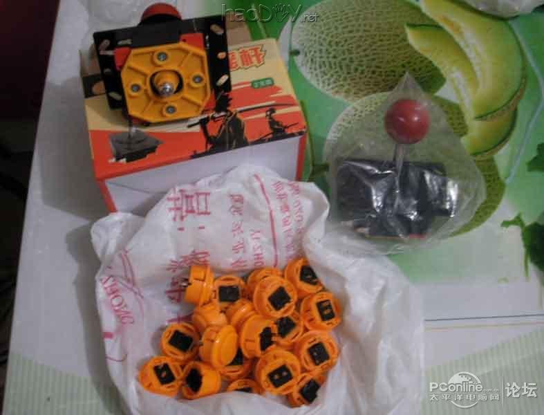 点击查看原图 另类游戏摇杆,怪异的兼容性:只要键盘能玩的它都支持