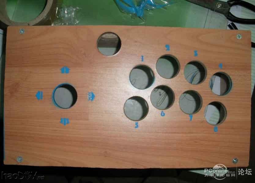 点击查看原图 另类游戏摇杆,怪异的兼容性:只要键盘能玩的它都支持