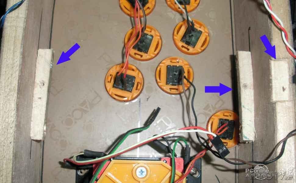 点击查看原图 另类游戏摇杆,怪异的兼容性:只要键盘能玩的它都支持