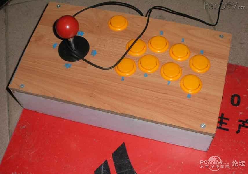 点击查看原图 另类游戏摇杆,怪异的兼容性:只要键盘能玩的它都支持