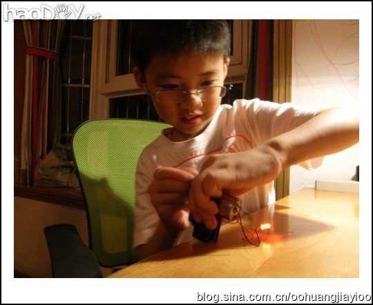 小实验--手摇发电机 益智科学科技小实验发明--手摇发电机