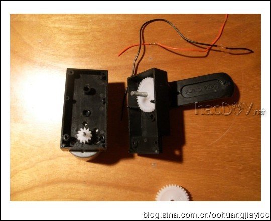 小实验--手摇发电机 益智科学科技小实验发明--手摇发电机