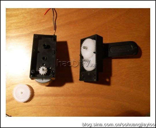 小实验--手摇发电机 益智科学科技小实验发明--手摇发电机