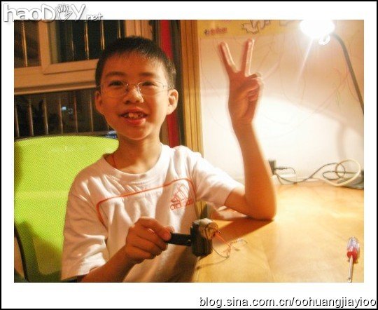 小实验--手摇发电机 益智科学科技小实验发明--手摇发电机