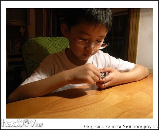 小实验--手摇发电机 益智科学科技小实验发明--手摇发电机