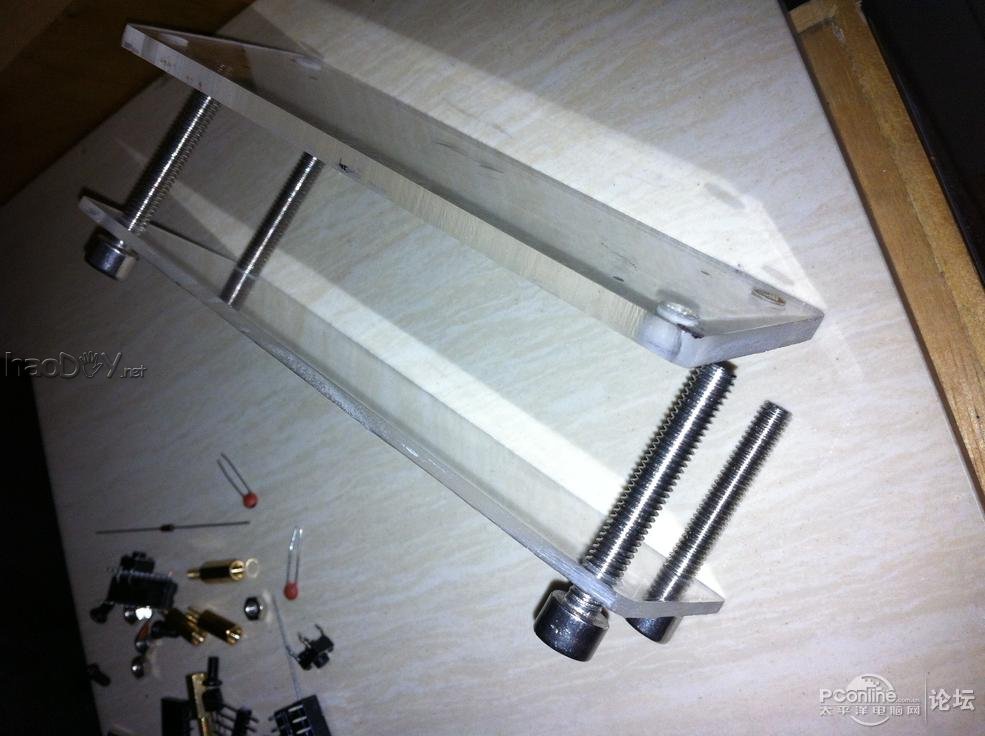 点击查看原图 制作数码管桌面时钟电子钟+亚克力光污染 科技感十足