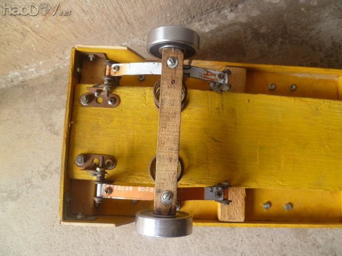 点击查看原图 重温一下多年前的作品!小车模型