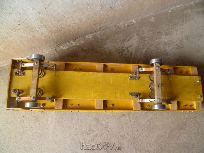 点击查看原图 重温一下多年前的作品!小车模型