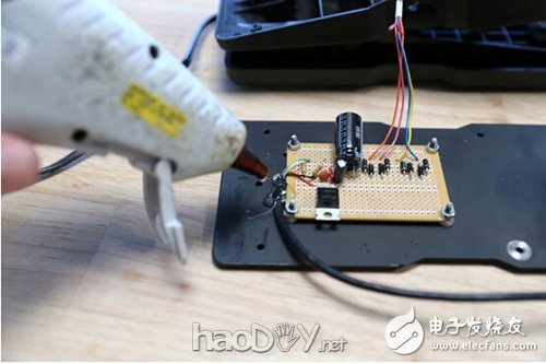 脚踏发电机制作手机数码产品充电器