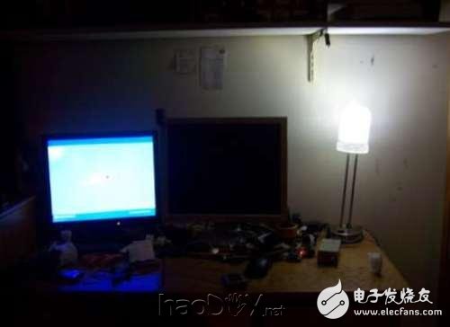 牛人教你制造超大号“卖萌”巨型LED灯