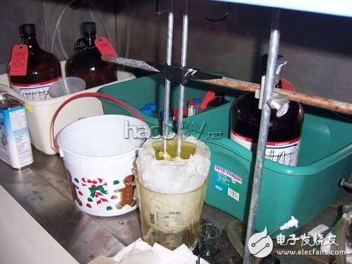 牛人教你制造超大号“卖萌”巨型LED灯