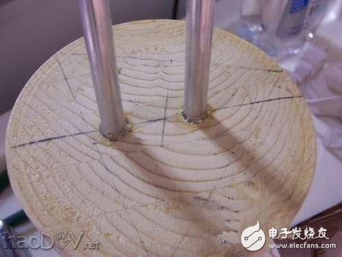 牛人教你制造超大号“卖萌”巨型LED灯