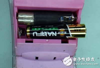 大蒜生物电池点亮LED达45天