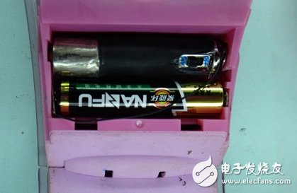 大蒜生物电池点亮LED达45天