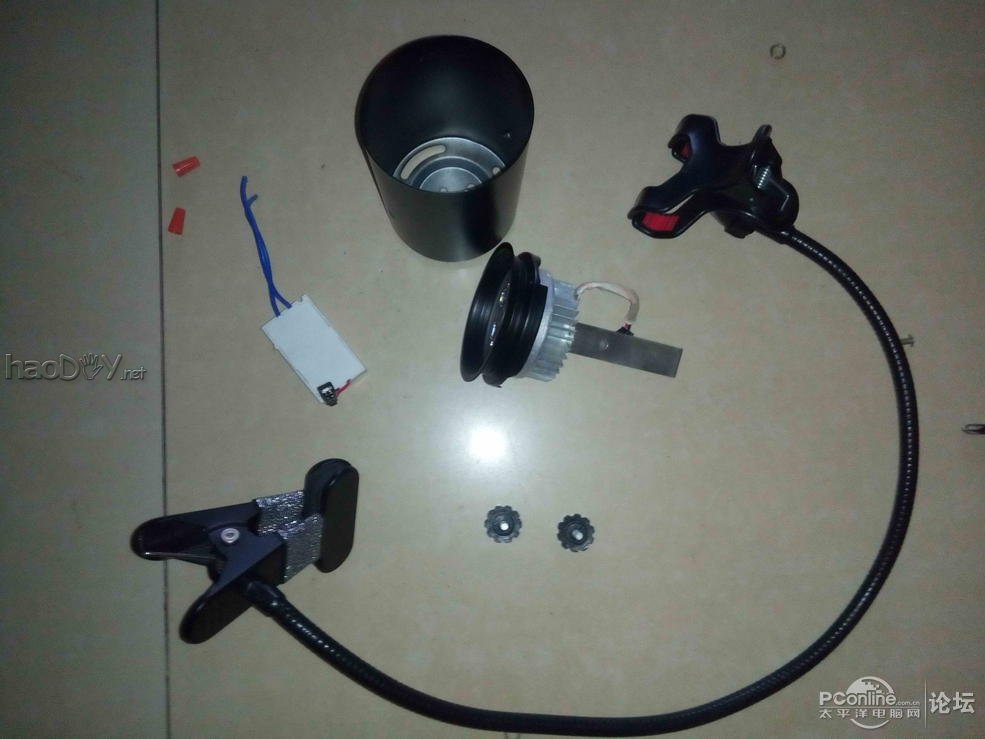 点击查看原图 一只坏LED射灯改装便携式射灯