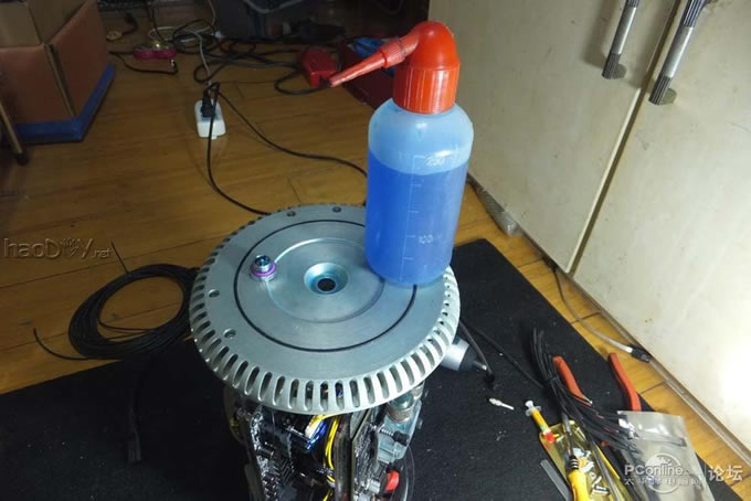 µã»÷²é¿´Ôͼ ¸ü¾«Ö¸ü¿áìŵÄÀ¬»øÍ°µÚËĵ¯»úÏä