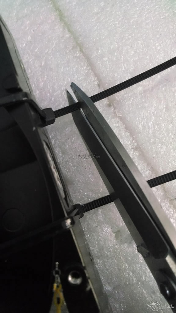 点击查看原图 硬盘变身记!LZ 怒改复古表电子钟