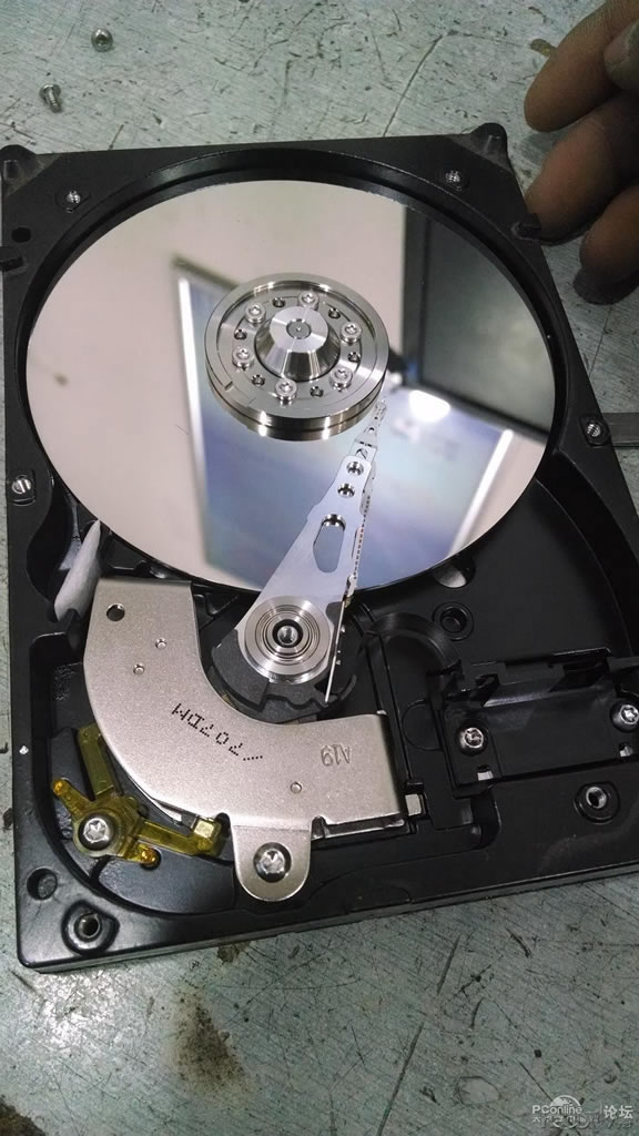 点击查看原图 硬盘变身记!LZ 怒改复古表电子钟