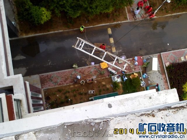 picture_3219.jpg 自制楼台吊车