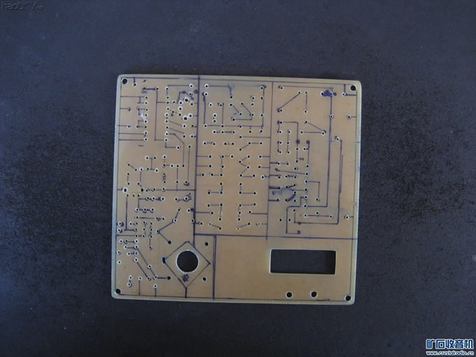 IMG_6181.jpg FM-大号2P3收音机精心制作