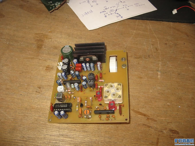 IMG_6200.jpg FM-大号2P3收音机精心制作