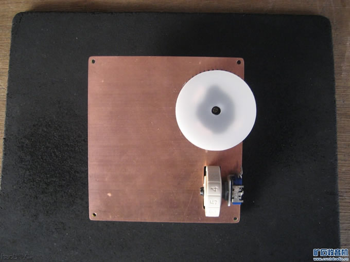 IMG_6172.jpg FM-大号2P3收音机精心制作