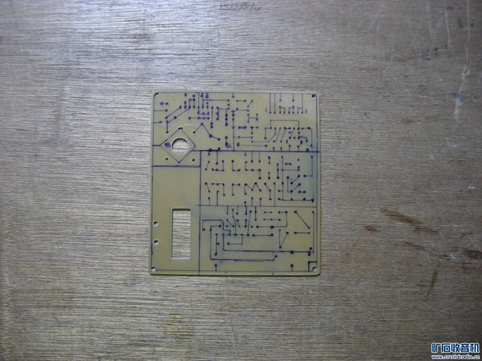 IMG_6179.jpg FM-大号2P3收音机精心制作