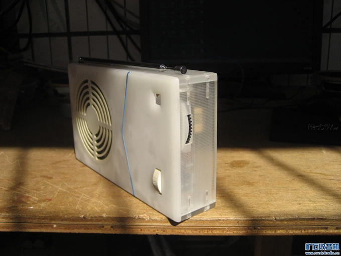 IMG_6218.jpg FM-大号2P3收音机精心制作