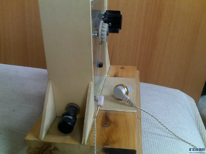 侧面天线引入插座 侧面天线引入插座