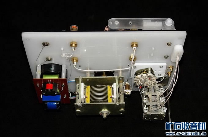 内部2.jpg 花蓝线圈便携式矿石收音机