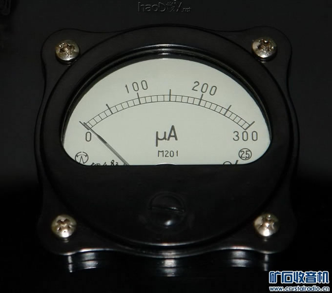 微安表头.jpg 花蓝线圈便携式矿石收音机