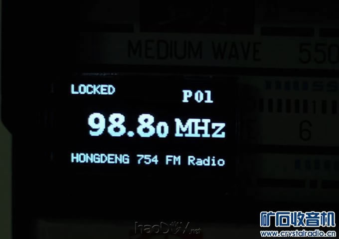 OLED显示效果近照.JPG OLED显示效果近照.JPG