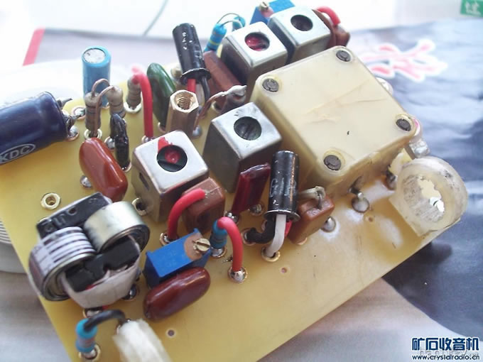 安装4.JPG 两管超外差、语录小收音机
