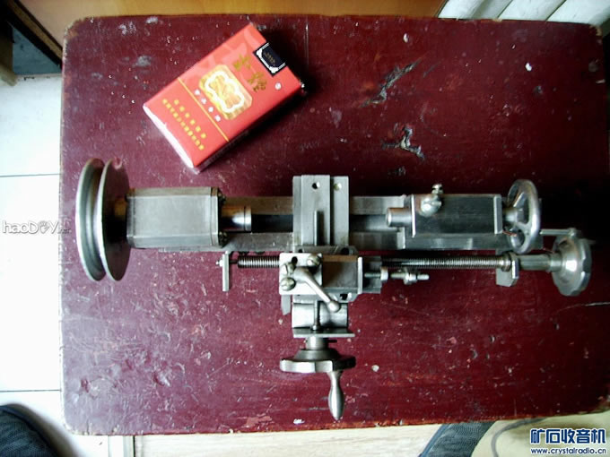 俯视.JPG 我也发个小车床制作