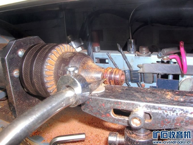 加工中.JPG 全手工制作的仿古矿石收音机