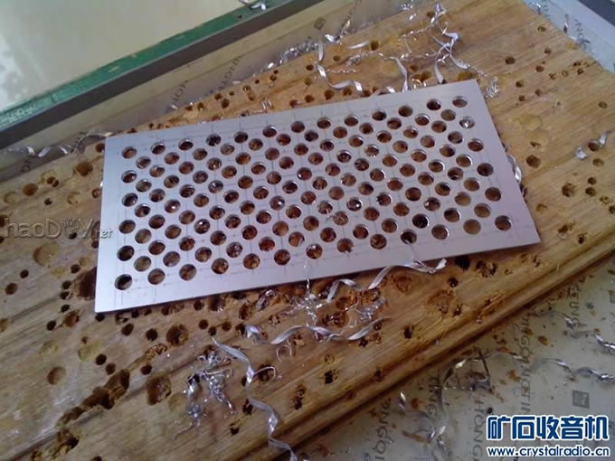 200多个孔 累死了 MF500型万用表改造的收音机!!